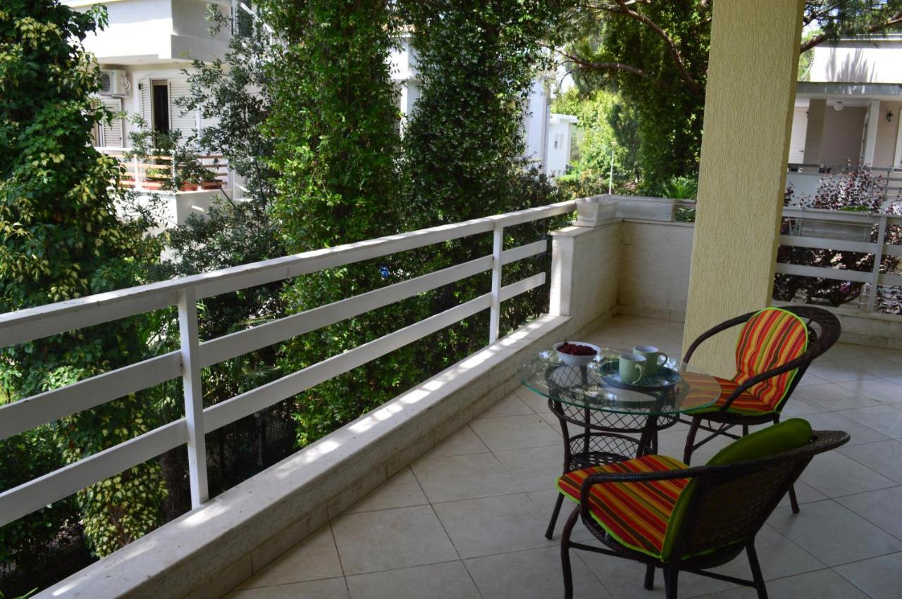 A Cozy Duplex In The Lalzi Bay Villa Durres Exterior photo